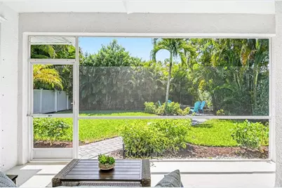 8324 Laurel Lakes Blvd, Naples, FL 34119 - Photo 19