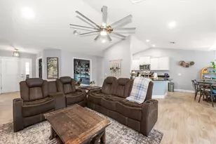 4008 NE 22nd Pl, Cape Coral, FL 33909 - Photo 9