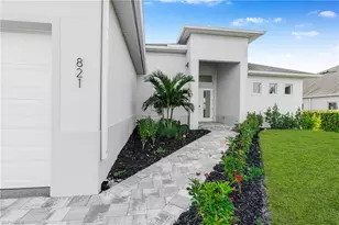 821 NW 37th Pl, Cape Coral, FL 33993 - Photo 5