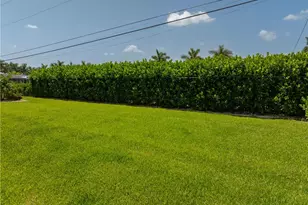 818 El Dorado Pkwy W, Cape Coral, FL 33914 - Photo 33