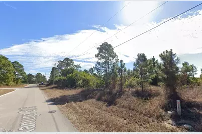 1048 Kanuga St E, Lehigh Acres, FL 33974 - Photo 3