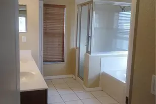 1624 SW 4th Ave, Cape Coral, FL 33991 - Photo 9