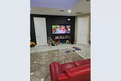 915 Barbara Ct, Lehigh Acres, FL 33974 - Photo 3