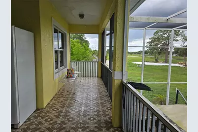 915 Barbara Ct, Lehigh Acres, FL 33974 - Photo 37