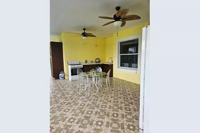 915 Barbara Ct, Lehigh Acres, FL 33974 - Photo 35