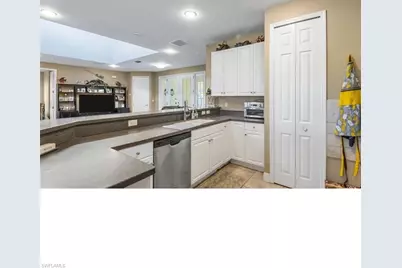 915 Barbara Ct, Lehigh Acres, FL 33974 - Photo 5