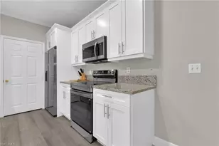 11521 Villa Grand, Fort Myers, FL 33913 - Photo 7