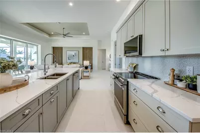 3935 SW 17th Pl, Cape Coral, FL 33914 - Photo 15