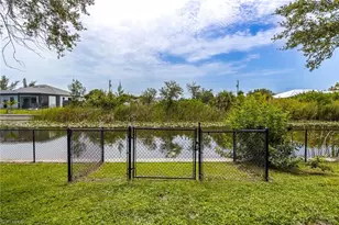 1418 SW 11th Pl, Cape Coral, FL 33991 - Photo 35