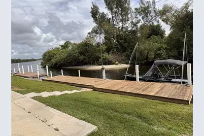 350 Shoreland Dr, Fort Myers, FL 33905 - Photo 13
