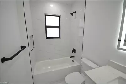 2132 Barker Blvd, Fort Myers, FL 33916 - Photo 9