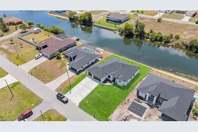 318 NW 9th St, Cape Coral, FL 33993 - Photo 41