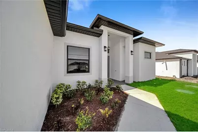 318 NW 9th St, Cape Coral, FL 33993 - Photo 3