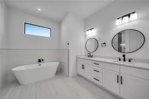 318 NW 9th St, Cape Coral, FL 33993 - Photo 17