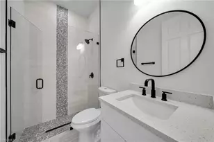 318 NW 9th St, Cape Coral, FL 33993 - Photo 25