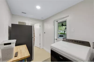 1007 Wilshire Dr, Fort Myers, FL 33919 - Photo 19
