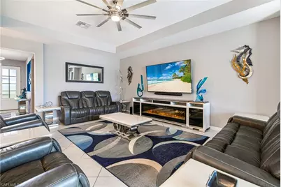 1262 N Gator Cir, Cape Coral, FL 33909 - Photo 5