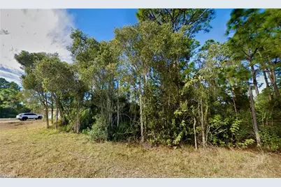 734 Bedford Dr, Lehigh Acres, FL 33974 - Photo 1