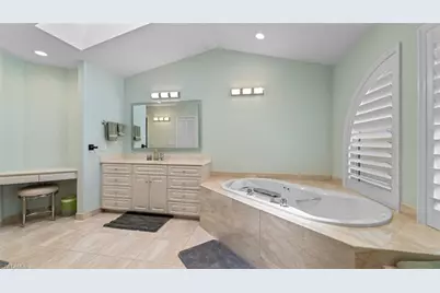 16918 Timberlakes Dr, Fort Myers, FL 33908 - Photo 33