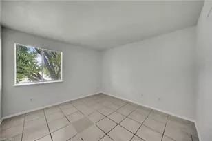 2885 Winkler Ave, Fort Myers, FL 33916 - Photo 15
