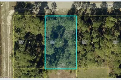 3417 75th St W, Lehigh Acres, FL 33971 - Photo 1