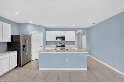 2547 Village Of Entrada St, Cape Coral, FL 33909 - Photo 7