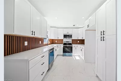 5551 Sunrise Dr, Fort Myers, FL 33919 - Photo 7