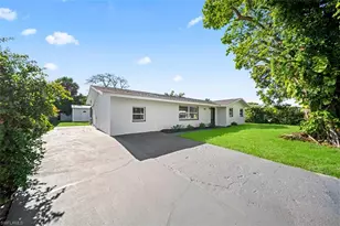 5551 Sunrise Dr, Fort Myers, FL 33919 - Photo 3