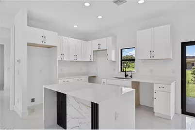 3013 39th St SW, Lehigh Acres, FL 33976 - Photo 5