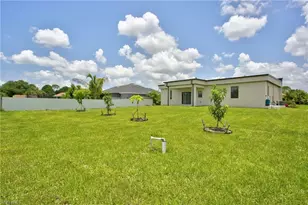 3013 39th St SW, Lehigh Acres, FL 33976 - Photo 23