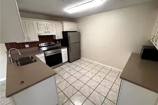 5660 Foxlake Dr, North Fort Myers, FL 33917 - Photo 3