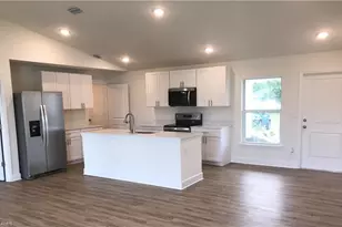 1706 NW 5th St, Cape Coral, FL 33993 - Photo 5