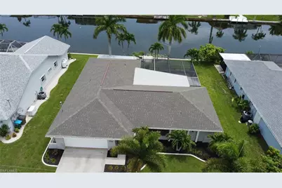 237 SE 20th Ct, Cape Coral, FL 33990 - Photo 3