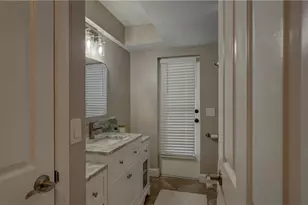 237 SE 20th Ct, Cape Coral, FL 33990 - Photo 21