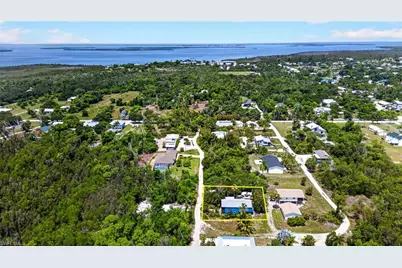 7160 Guava Ave, Bokeelia, FL 33922 - Photo 23