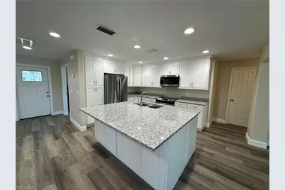 4223 SE 4th Pl, Cape Coral, FL 33904 - Photo 5