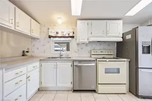 370 Nicklaus Blvd, North Fort Myers, FL 33903 - Photo 7