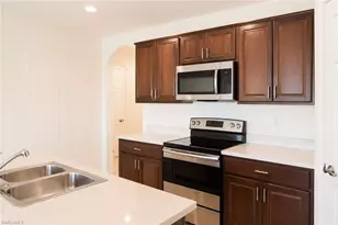337 SW 30th Ave, Cape Coral, FL 33991 - Photo 3