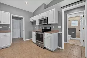 300 NW 22nd Pl, Cape Coral, FL 33993 - Photo 5