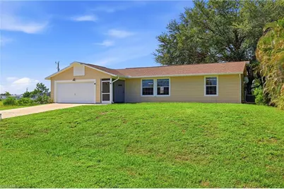 302 NW 5th Ter, Cape Coral, FL 33993 - Photo 1