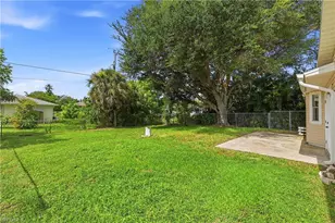 302 NW 5th Terrace, Cape Coral, FL 33993 - Photo 31