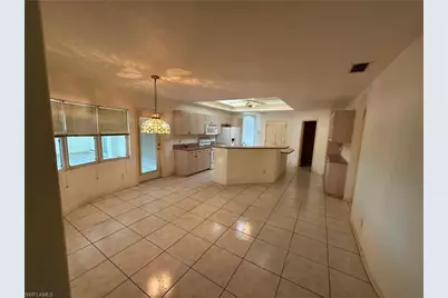 22 SE 14th Ct, Cape Coral, FL 33990 - Photo 27