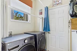 7980 Sandelwood Cir W, Fort Myers, FL 33908 - Photo 35