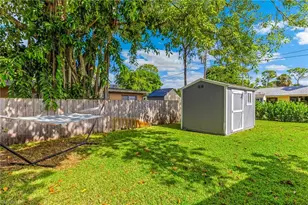 1669 Grove Ave, Fort Myers, FL 33901 - Photo 23