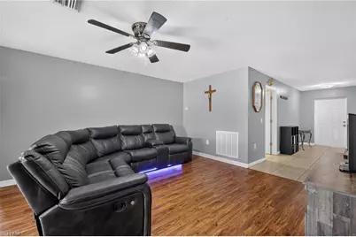 225 Shadow Lakes Dr, Lehigh Acres, FL 33974 - Photo 3