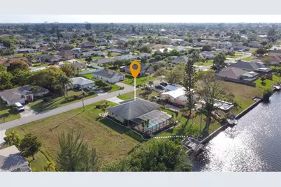 201 SE 28th Ter, Cape Coral, FL 33904 - Photo 31