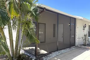 1425 SW 51st Ln, Cape Coral, FL 33914 - Photo 5
