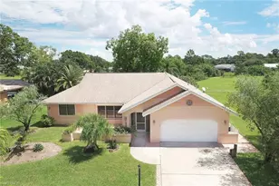 4220 Glasgow Ct, North Fort Myers, FL 33903 - Photo 5