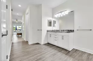 2918 SE 10th Pl, Cape Coral, FL 33904 - Photo 17