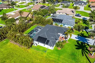 1623 SW 43rd Ln, Cape Coral, FL 33914 - Photo 3